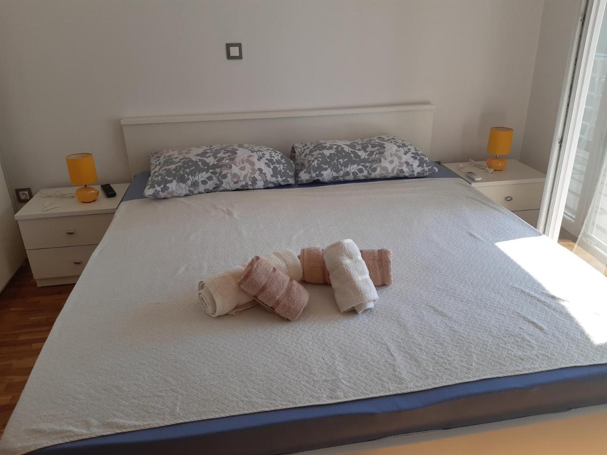 Apartmani Frano Vodice Buitenkant foto