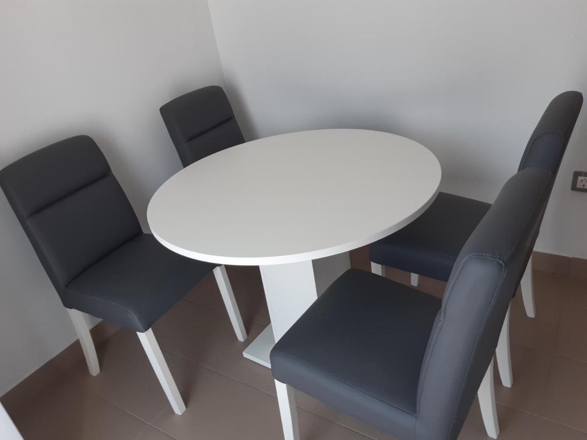 Apartmani Frano Vodice Buitenkant foto